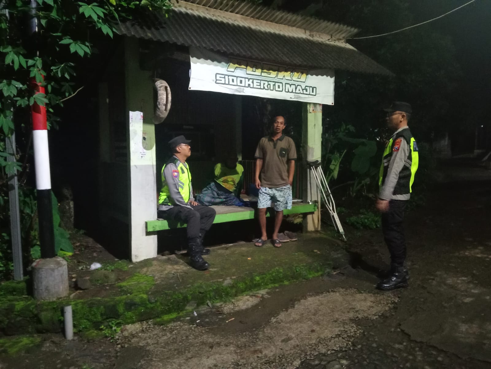 Pemberdayaan Pam Swakarsa melalui Pos Kamling Subsektor Sidorejo