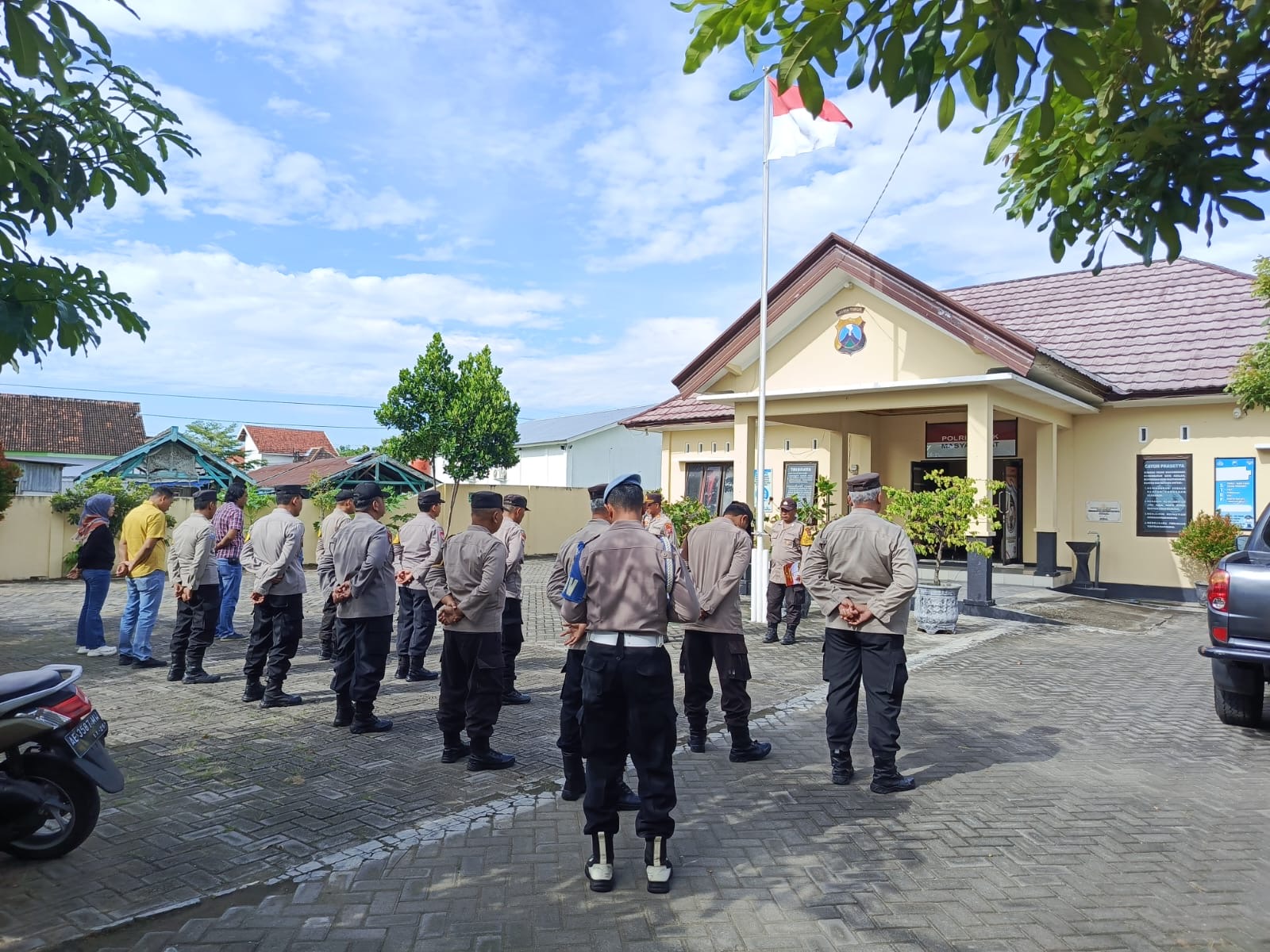 Kapolsek Nguntoronadi Pimpin Anev Awal Tahun 2026