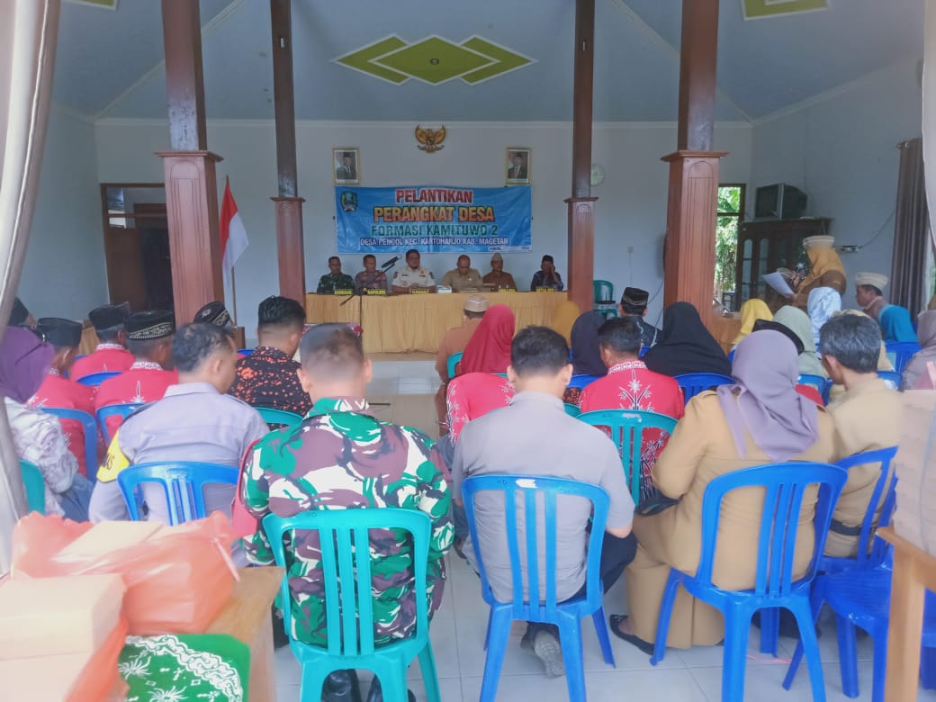 Kapolsek Kartoharjo Hadiri Pelantikan Perangkat Desa Pencol, Sampaikan Pesan Kamtibmas