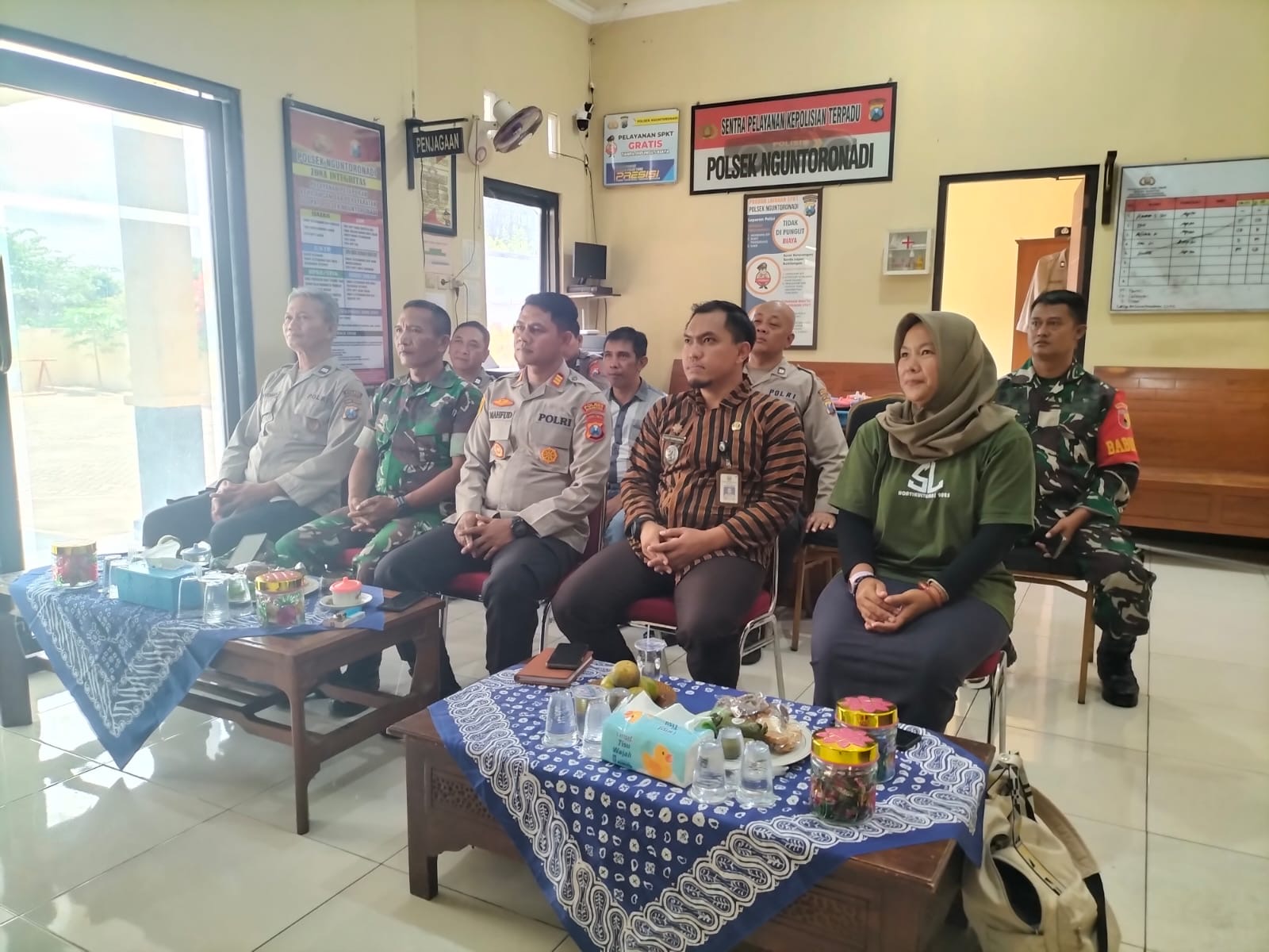 Kapolsek Nguntoronadi bersama Forkopimca Nguntoronadi Ikuti Zoom Meeting Panen Raya Jagung Kuartal I Tahun 2026