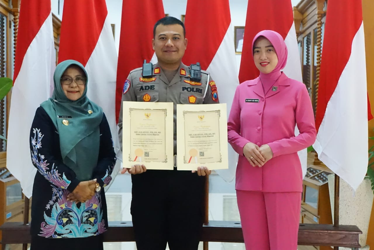 Tekan Angka Laka Lantas dan Wujudkan Kamseltibcarlantas Aman, Satlantas Polres Magetan Raih Penghargaan Bupati