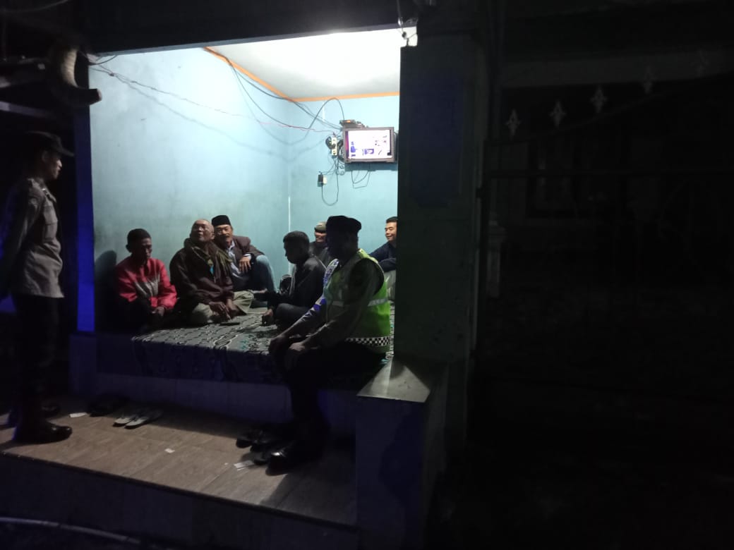 Antisipasi Gangguan Kamtibmas malam hari, Anggota Polsek Plaosan patroli dangan sasaran Obyek Vital kantor Bank dan ATM