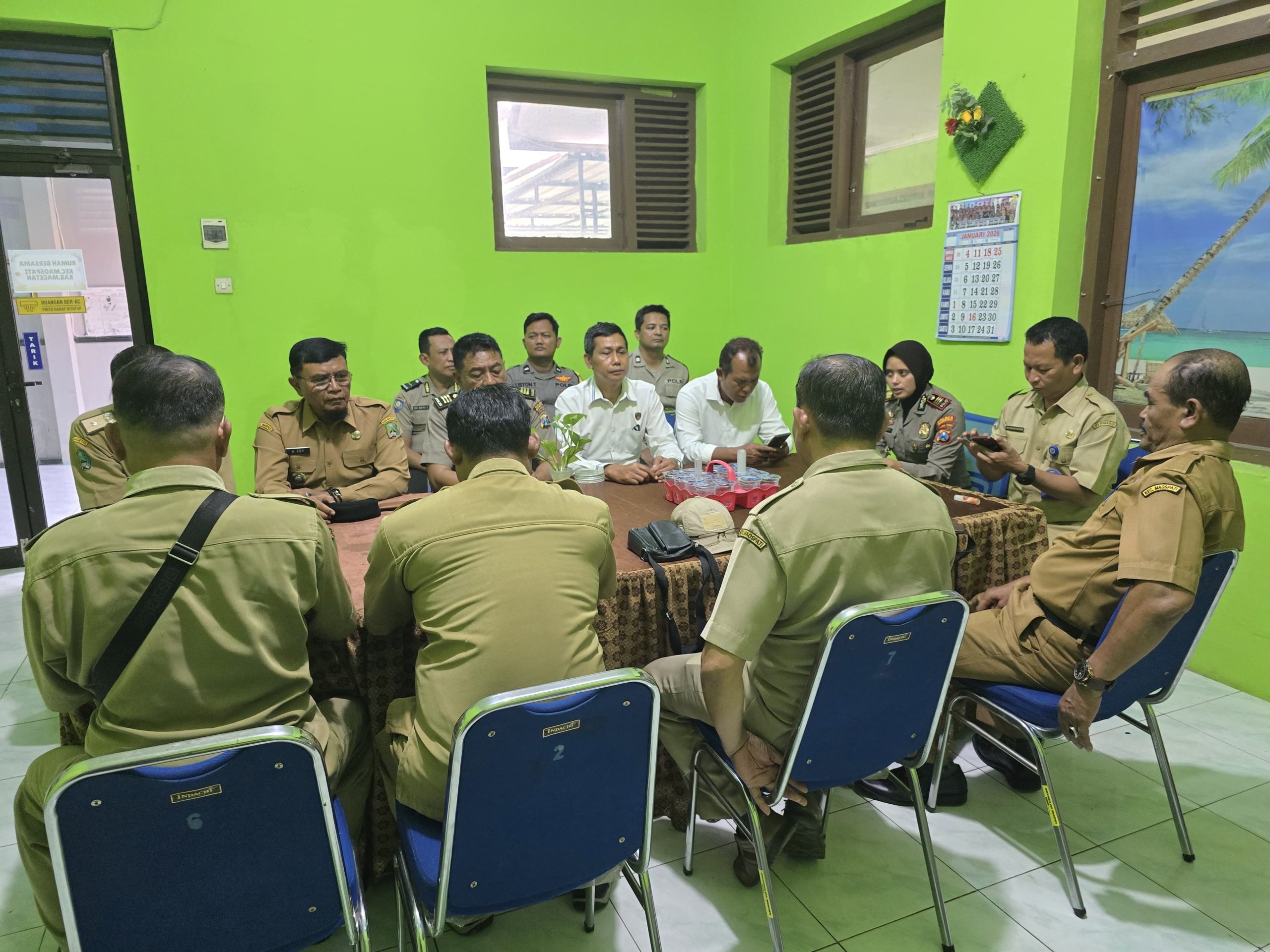 Antisipasi Bencana Galian Tanah Tradisional Polres Magetan Gelar Rakor dengan Kepala desa.