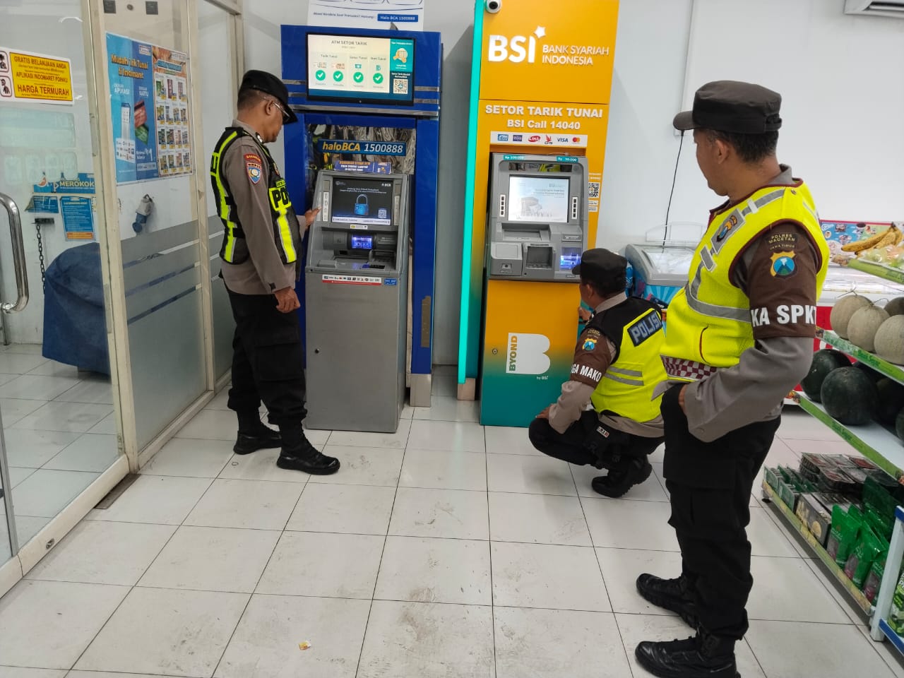 Guna Ciptakan situasi kamtibmas tetap kondusif, Polsek Barat tingkatkan patroli di Perbankan dan mesin ATM