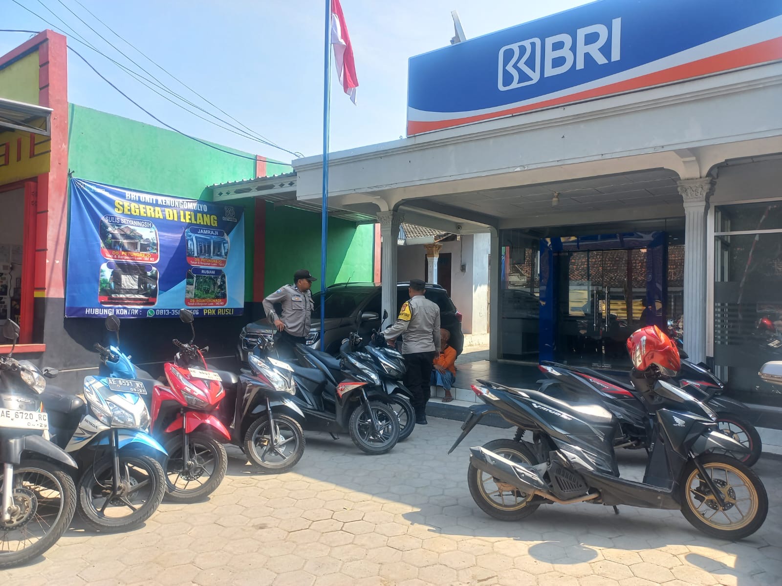 Polsek Nguntoronadi Hadir di Objek Vital, Wujudkan Rasa Aman Masyarakat