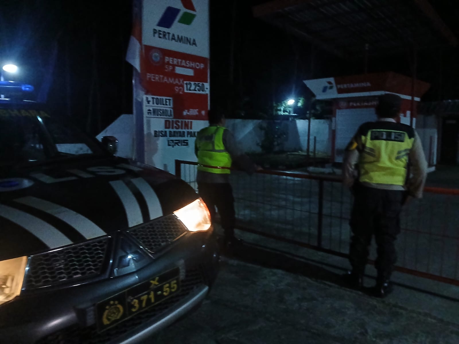 Patroli Malam, Polsek Nguntoronadi Sambangi Pertashop Demi Jaga Keamanan Wilayah
