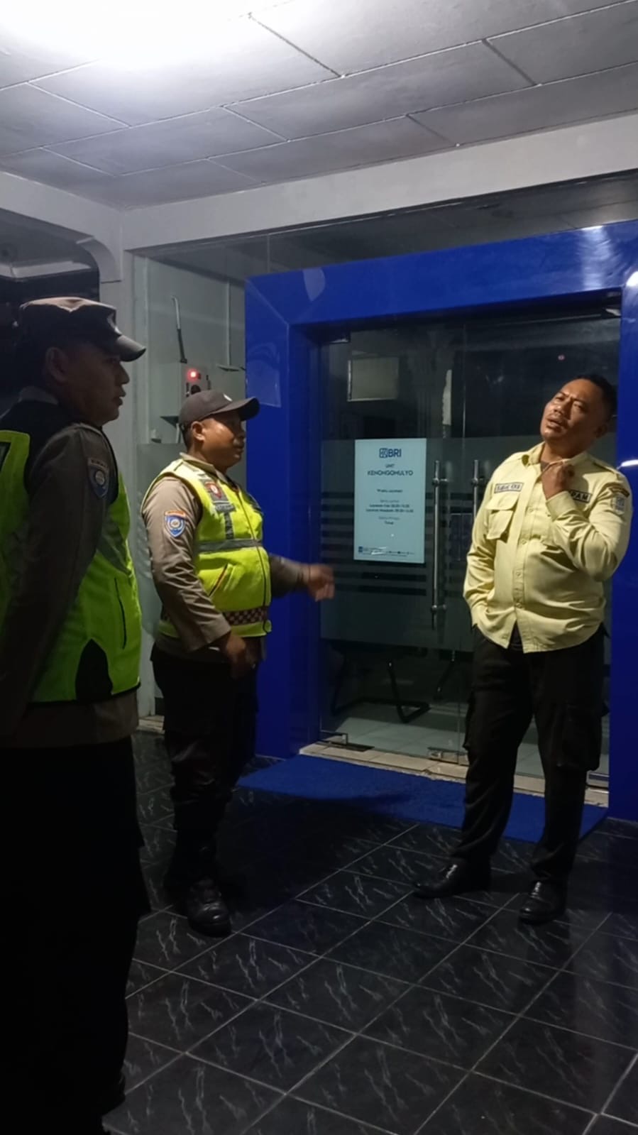 Patroli Malam Perbankan, Polsek Nguntoronadi Perketat Pengamanan Objek Vital