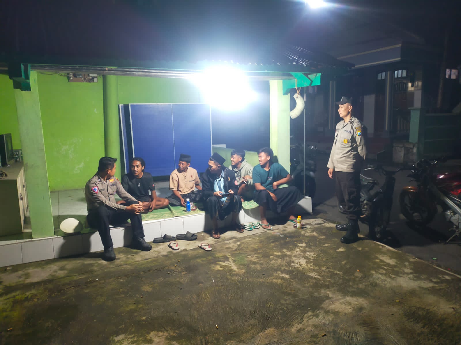 Ciptakan Situasi Kamtibmas yang aman serta Kondusif, Polsek Plaosan Patroli dengan sasaran Pos Kamling