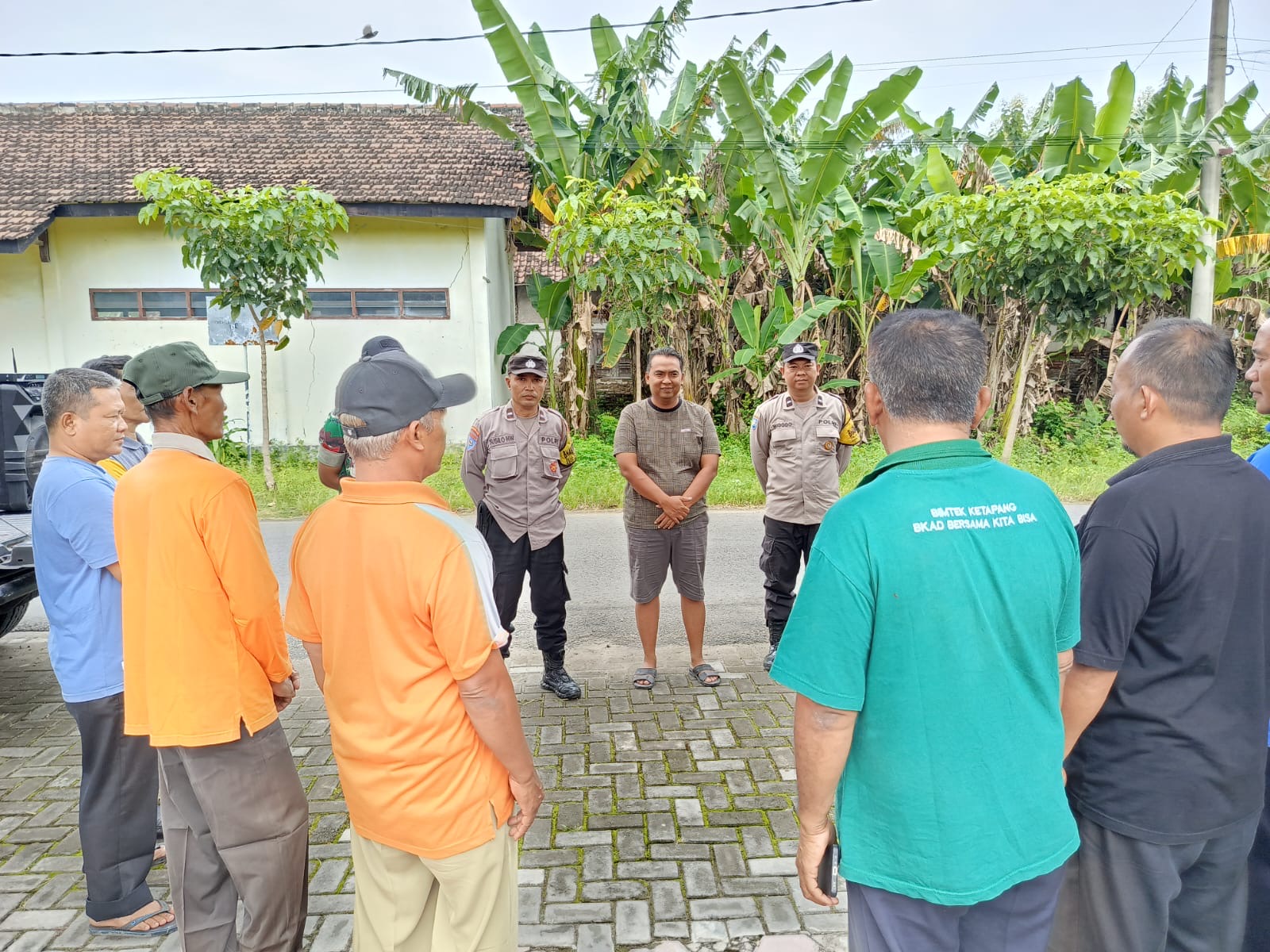 Bhabinkamtibmas Desa Semen Bersama Babinsa Sampaikan Imbauan Kamtibmas Jelang Ramadhan 1447 H