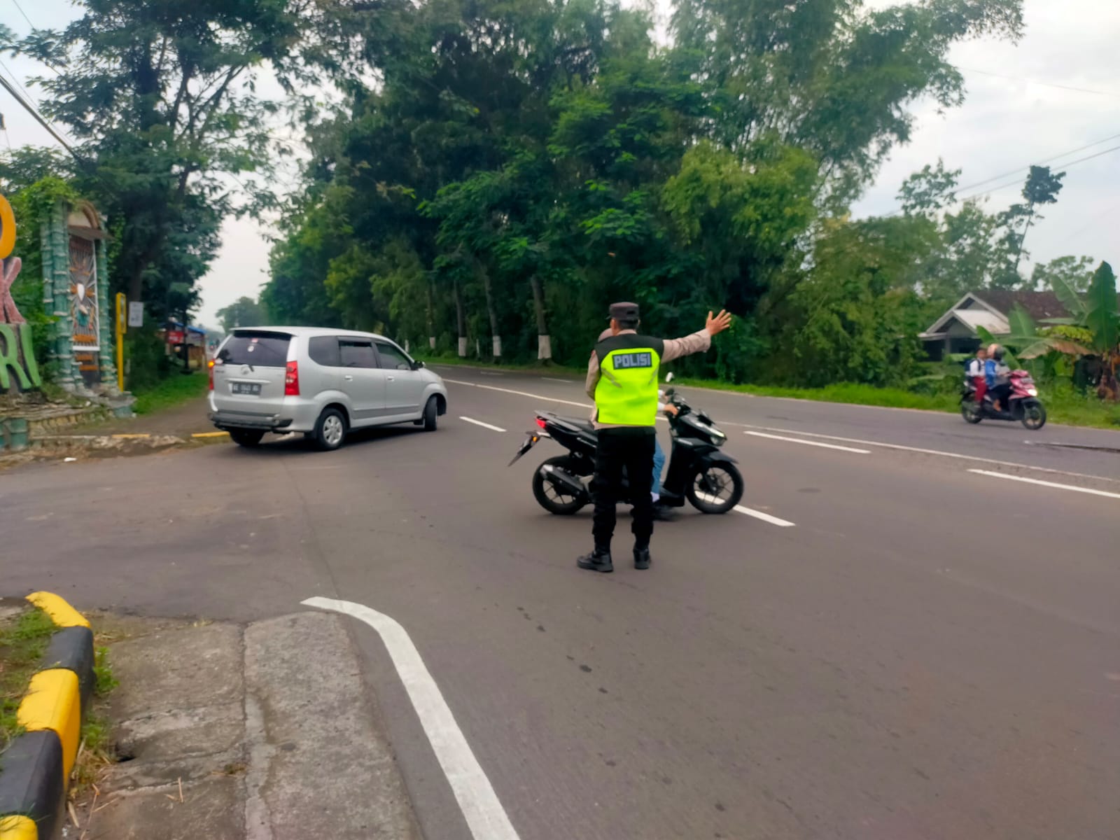 Polsek Sukomoro Polres Magetan melaksanakan kegiatan pengamanan (Pam) rawan pagi pada Selasa, 24 Februari 2026.