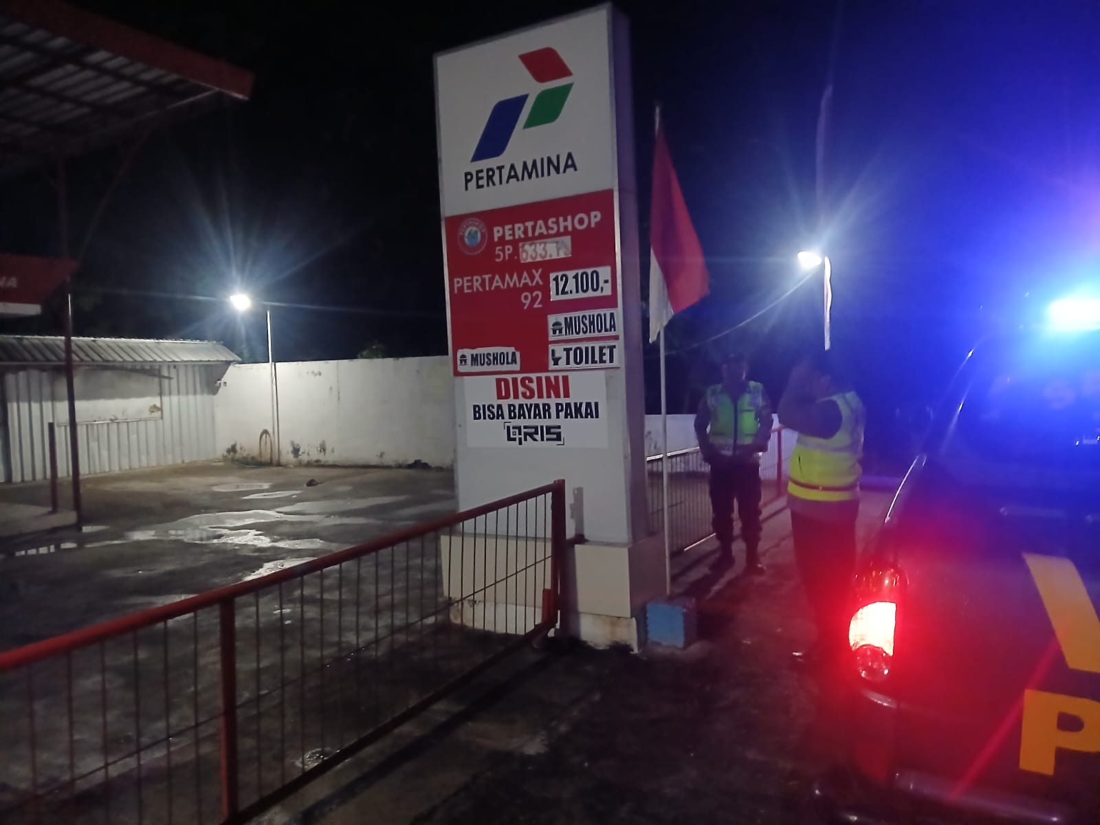 Patroli Blue Light Polsek Nguntoronadi Sambangi Pertashop, Jaga Kondusifitas Kamtibmas di Bulan Ramadhan