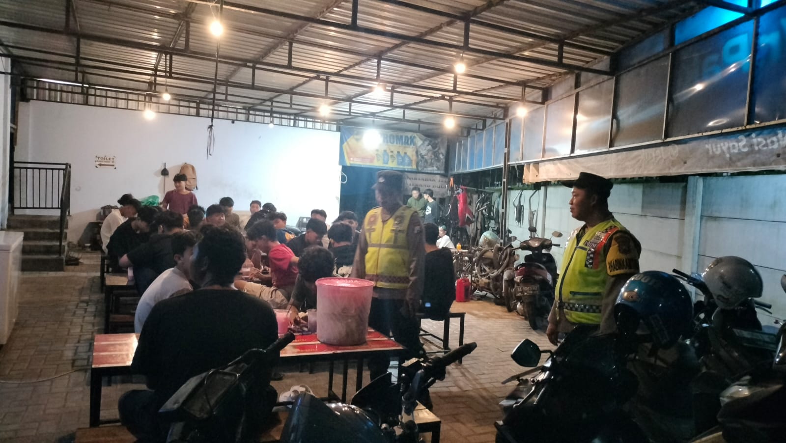 Polsek Kartoharjo Intensifkan Patroli Dialogis di Sukowidi Jelang Idul Fitri