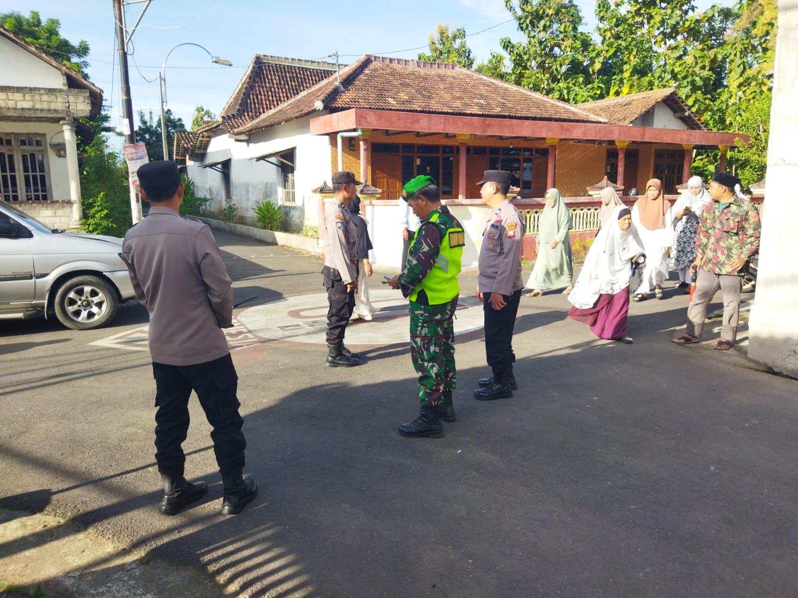 Polsek Nguntoronadi Laksanakan Pengamanan Sholat Idul Fitri Muhammadiyah, Situasi Aman dan Kondusif