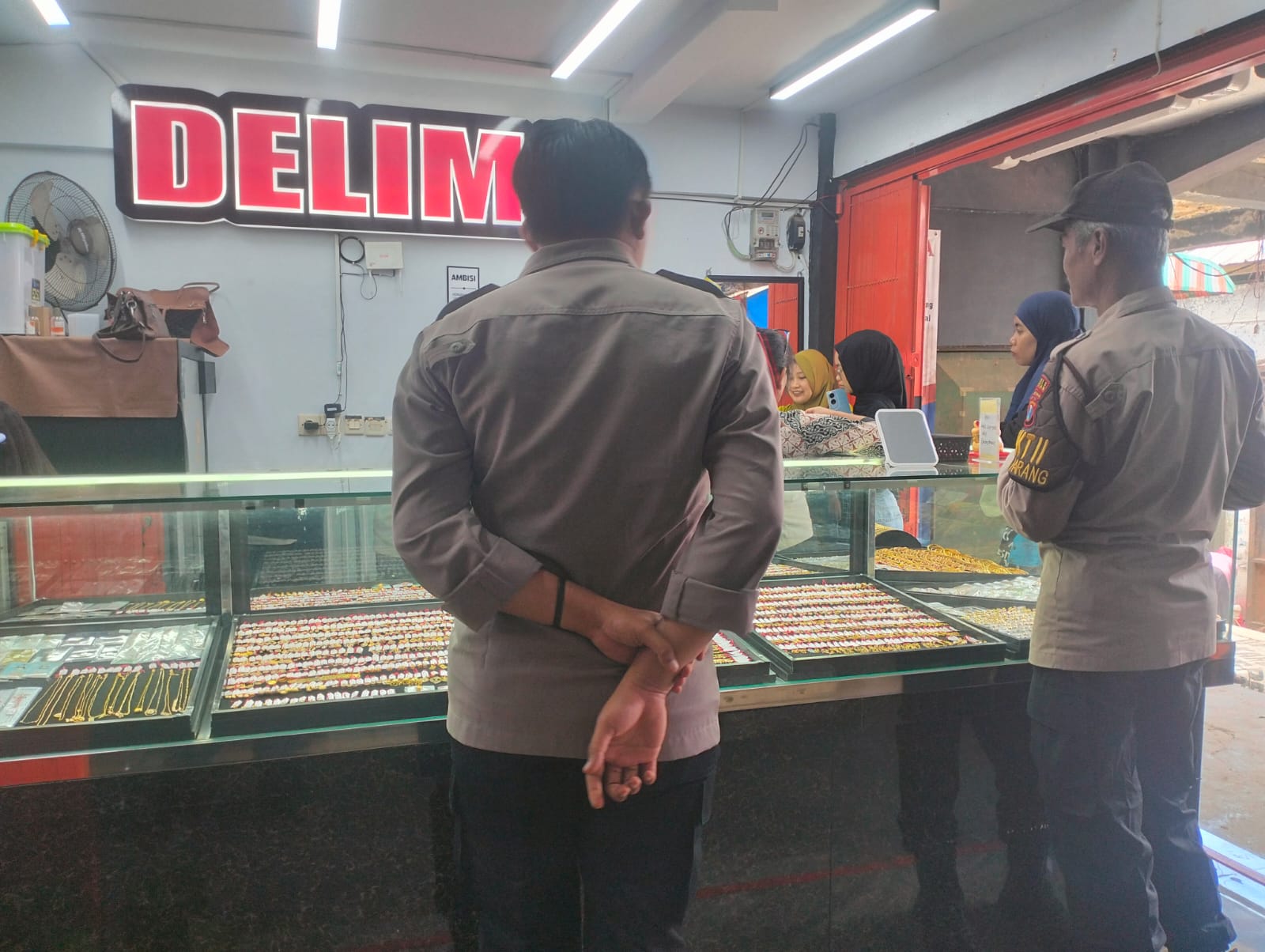 Polsek Parang Polres Magetan Polda Jawa Timur Laksanakan Patroli Kewilayahan Antisipasi Gangguan Kamtibmas
