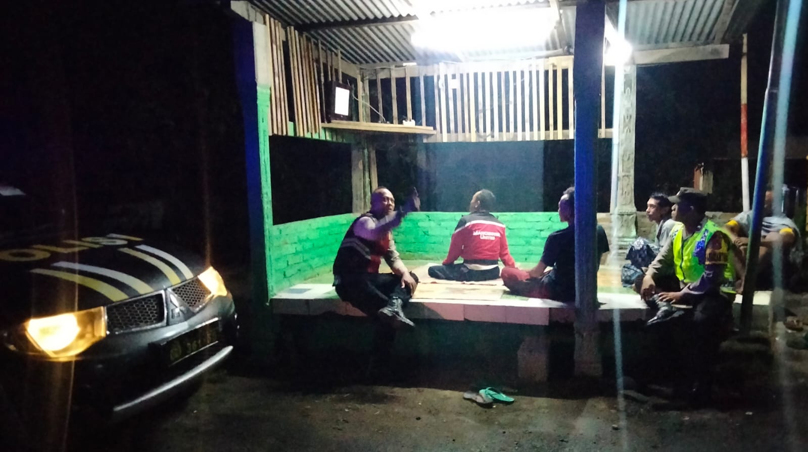 Polsek Ngariboyo Tingkatkan Sinergitas, Cek dan Bina Poskamling di Desa Banjarejo