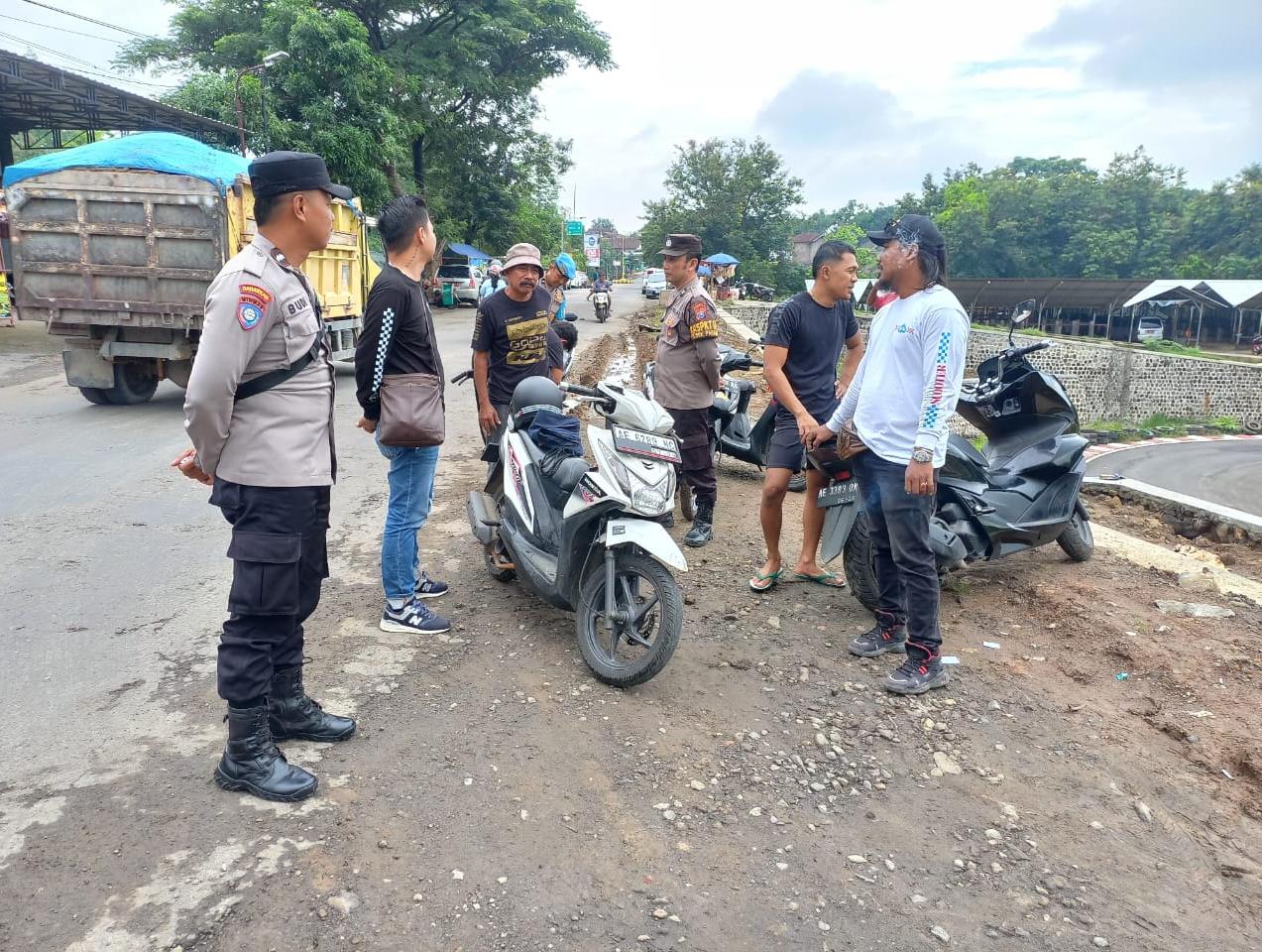 GIAT PATROLI HARKAMTIBMAS POLSEK PARANG POLRES MAGETAN POLDA JAWA TIMUR CEGAH KRIMINALITAS 3C