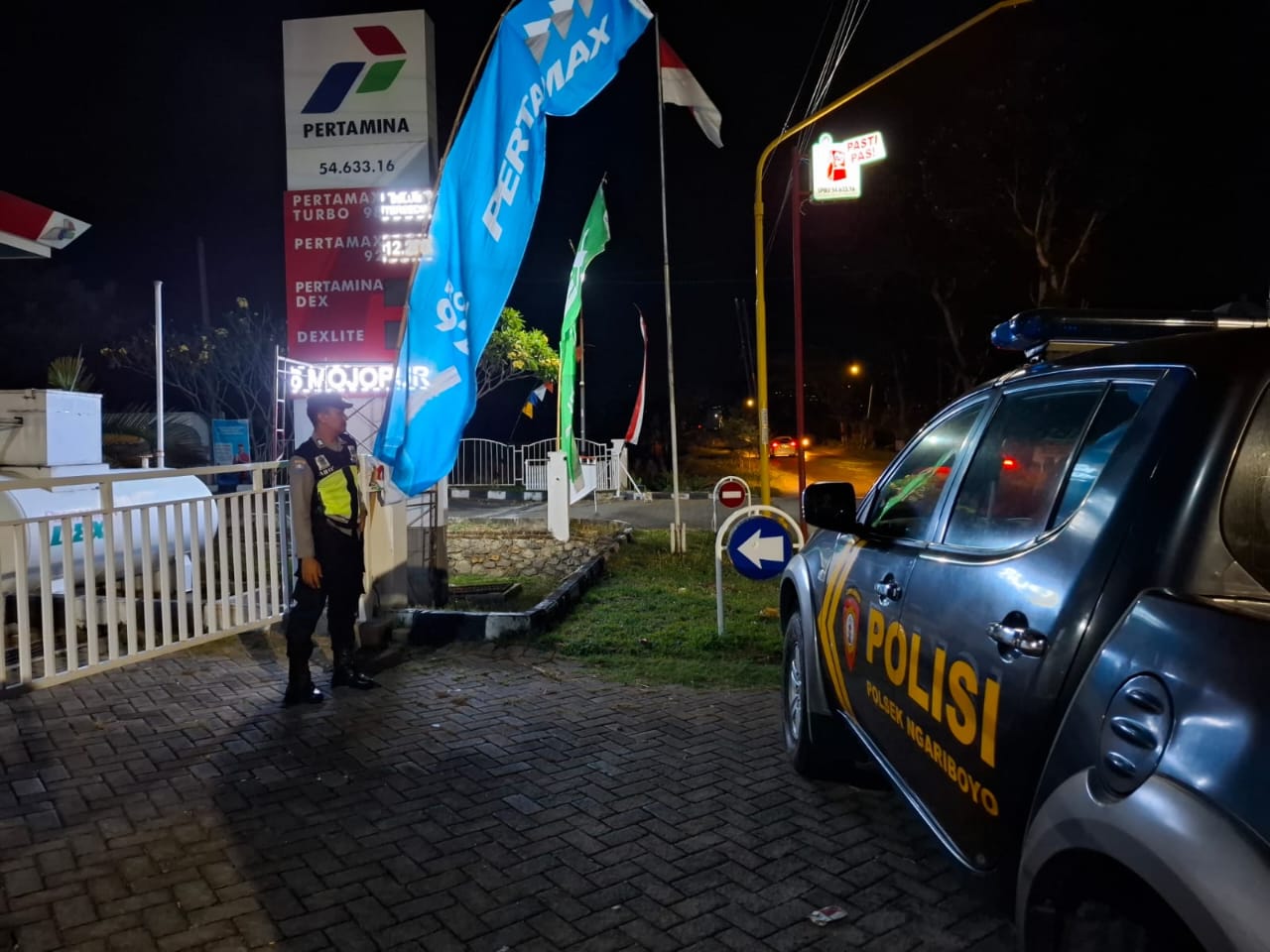 Patroli Blue Light Polsek Ngariboyo Antisipasi 3C dan Gangguan Kamtibmas