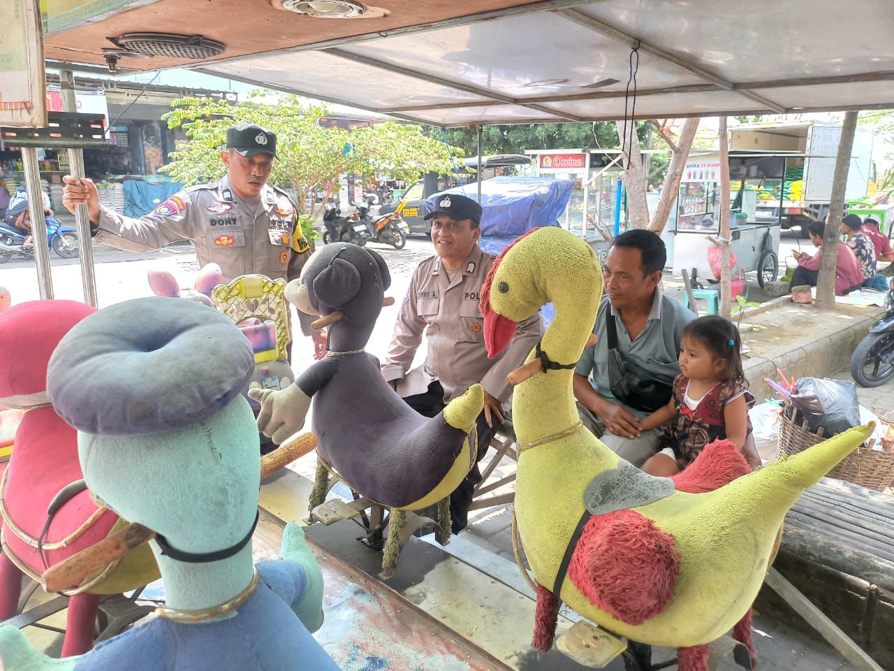 Giat Kepolisian anggota Polsek Parang Polres Magetan Polda Jawa Timur melaksanakan Pemeliharaan Keamanan dan Ketertiban Masyarakat.