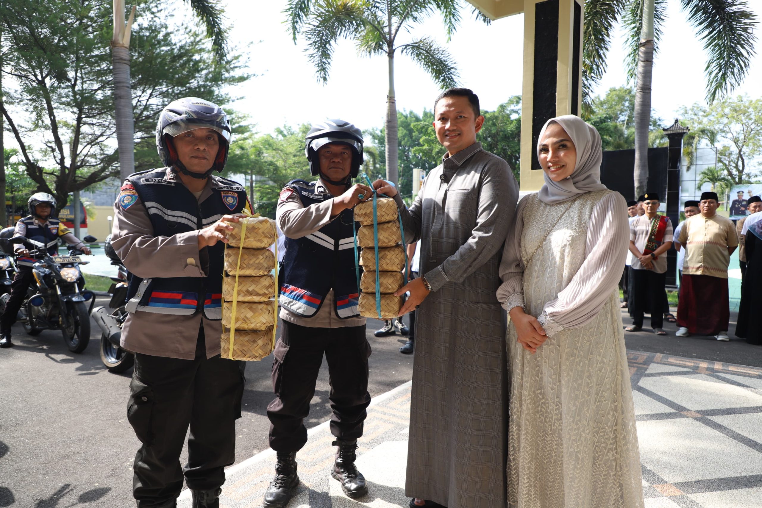 Momentum Idul Adha, Polres Magetan Salurkan Hewan Qurban untuk Warga dan Lembaga Sosial
