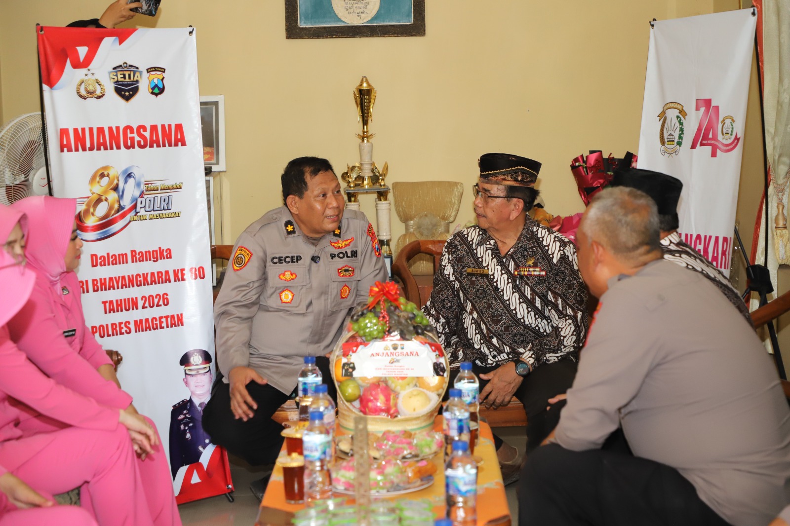 Polri Peduli, Polres Magetan Sambangi Purnawirawan dan Anggota Sakit Jelang Hari Bhayangkara ke-80