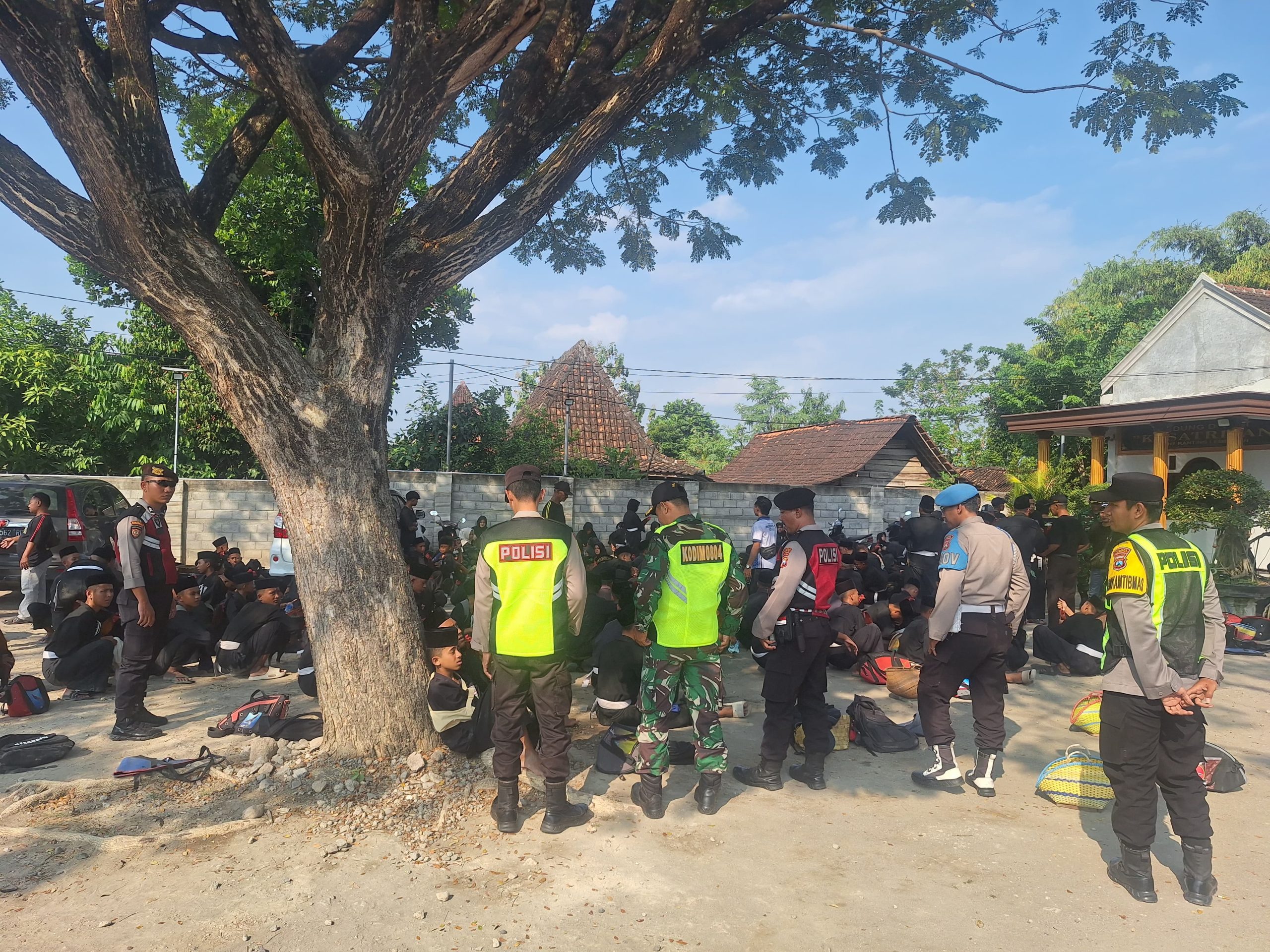 Kapolsek Lembeyan pimpin pelaksanaan pengamanan kegiatan tes jago calon warga baru PSHT Ranting Lembeyan