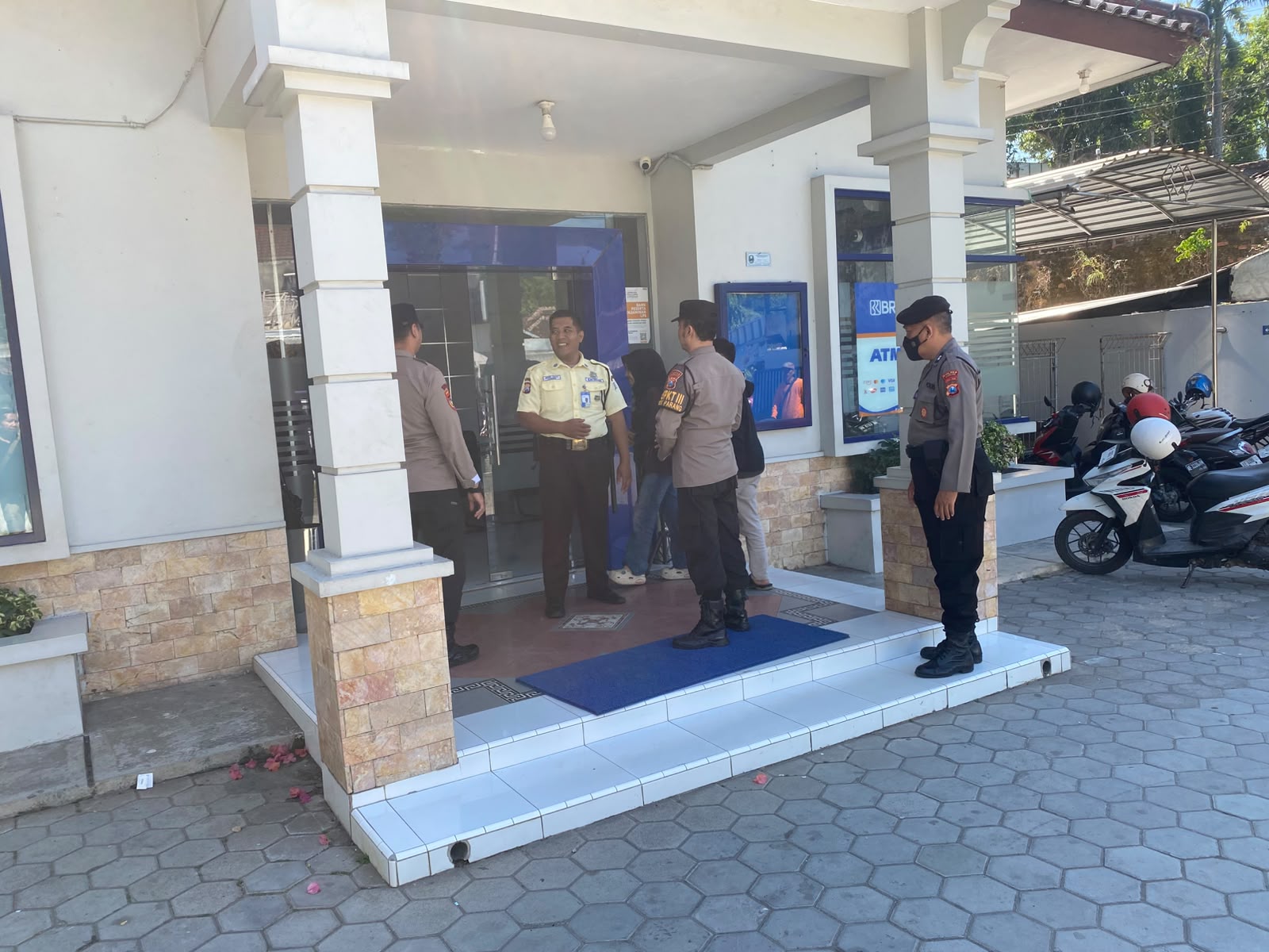 POLSEK PARANG POLRES MAGETAN POLDA JAWA TIMUR TINGKATKAN PATROLI 3C, HADIRKAN RASA AMAN DI TENGAH MASYARAKAT