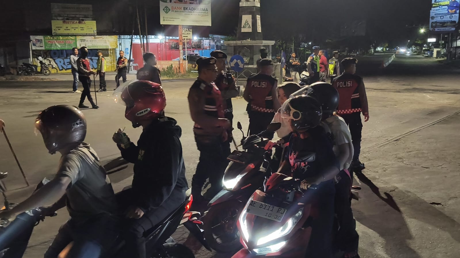 Ratusan Personel Polres Magetan Kawal Pengesahan Warga Baru PSHT, Pastikan Berjalan Aman dan Kondusif