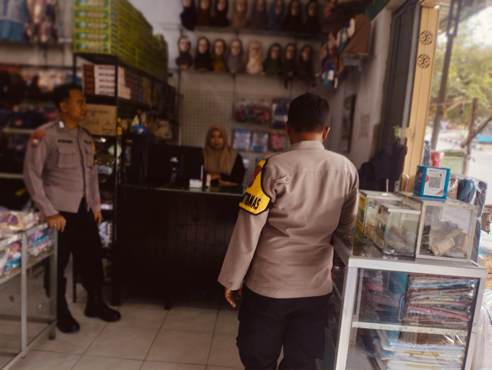 Patroli Rutin Polsek Parang Polres Magetan Polda Jawa Timur, Wujud Nyata Kehadiran Polri Menjaga Keamanan dan Mengajak Masyarakat Cegah Karhutla