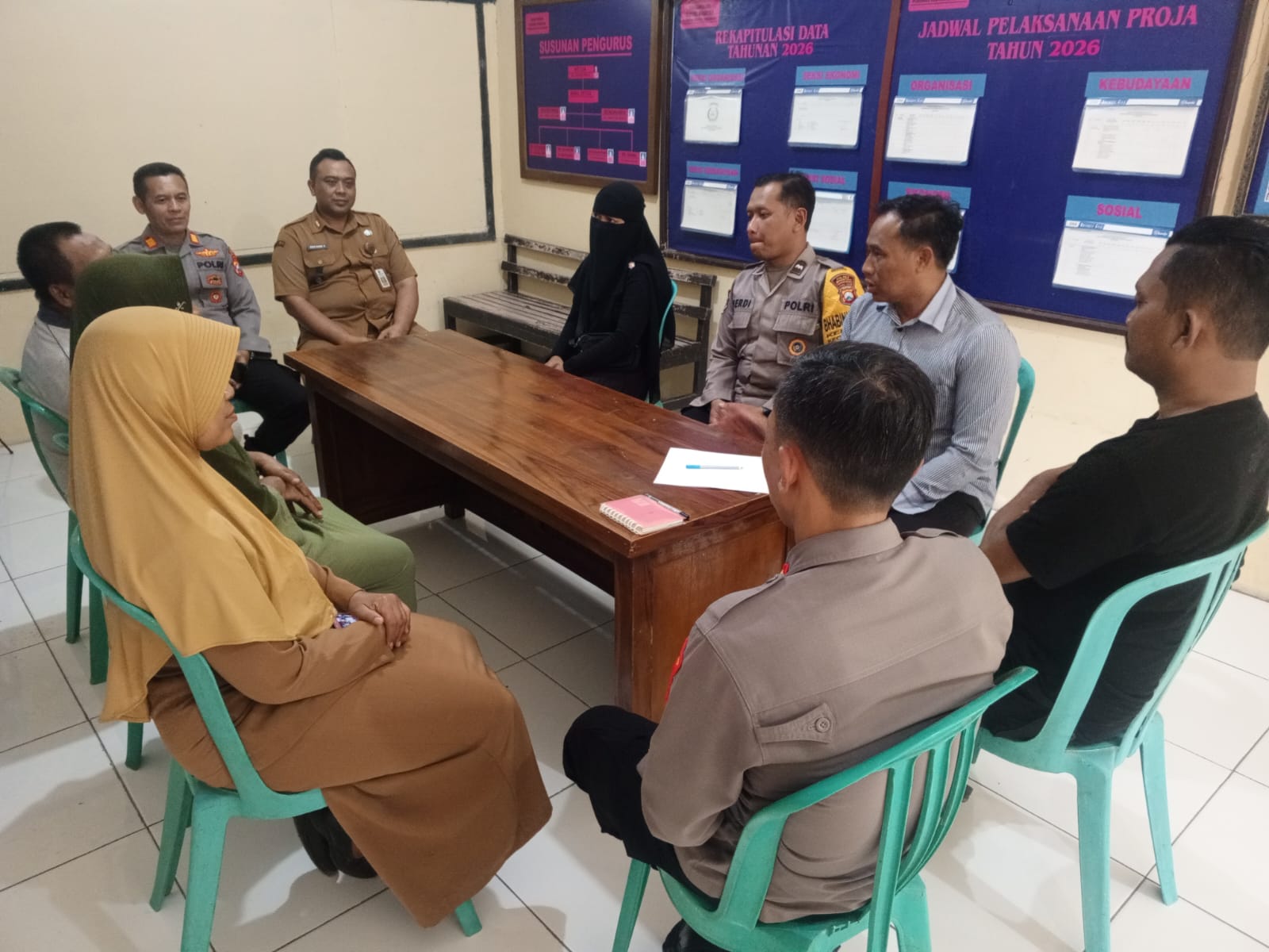 Kapolsek Sukomoro Pimpin Mediasi Warga Kelurahan Tinap, Wujudkan Penyelesaian Masalah Secara Musyawarah