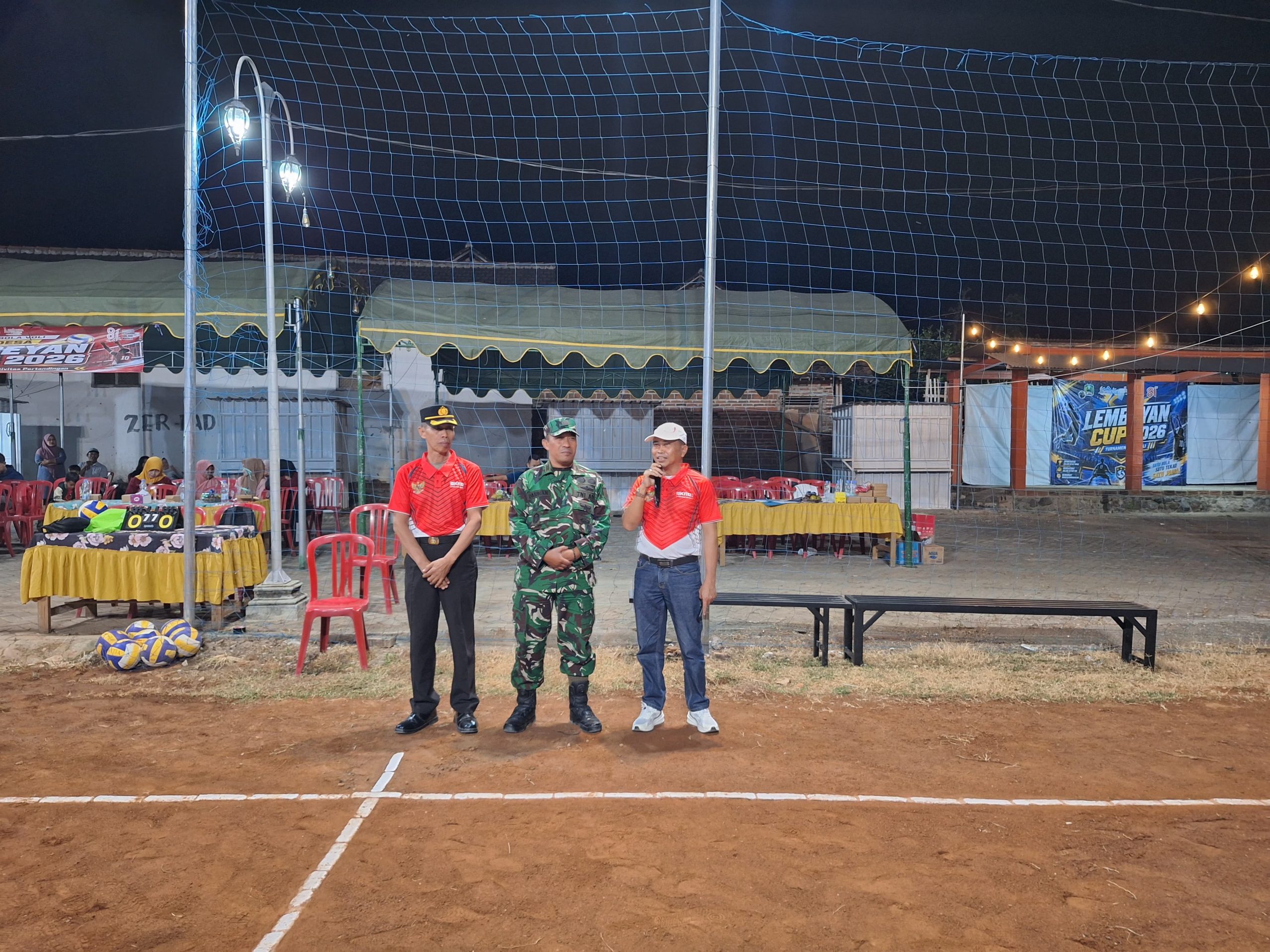 Kapolsek Lembeyan bersama forkopimca Lembeyan hadiri kegiatan pembukaan turnamen bola volly gala desa Se - Kecamatan Lembeyan dalam rangka HUT Kemerdekaan RI Ke - 81 Tahun 2026
