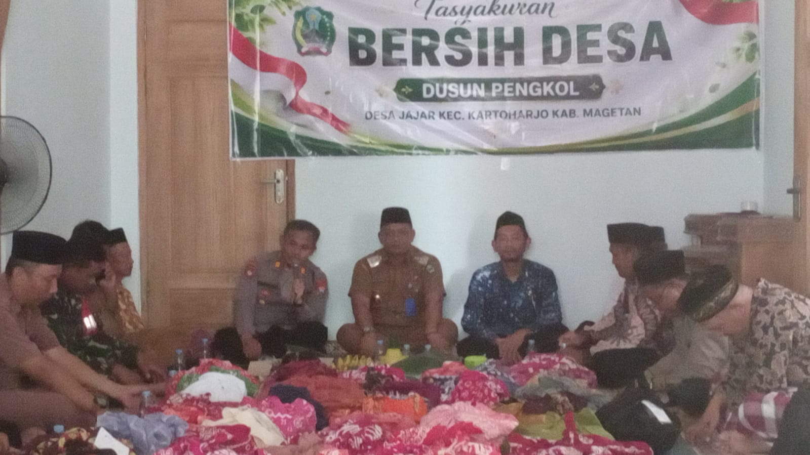 Kapolsek Kartoharjo Hadiri Tradisi Bersih Desa atau Nyadran di Dukuh Pengkol, Perkuat Sinergi dengan Masyarakat