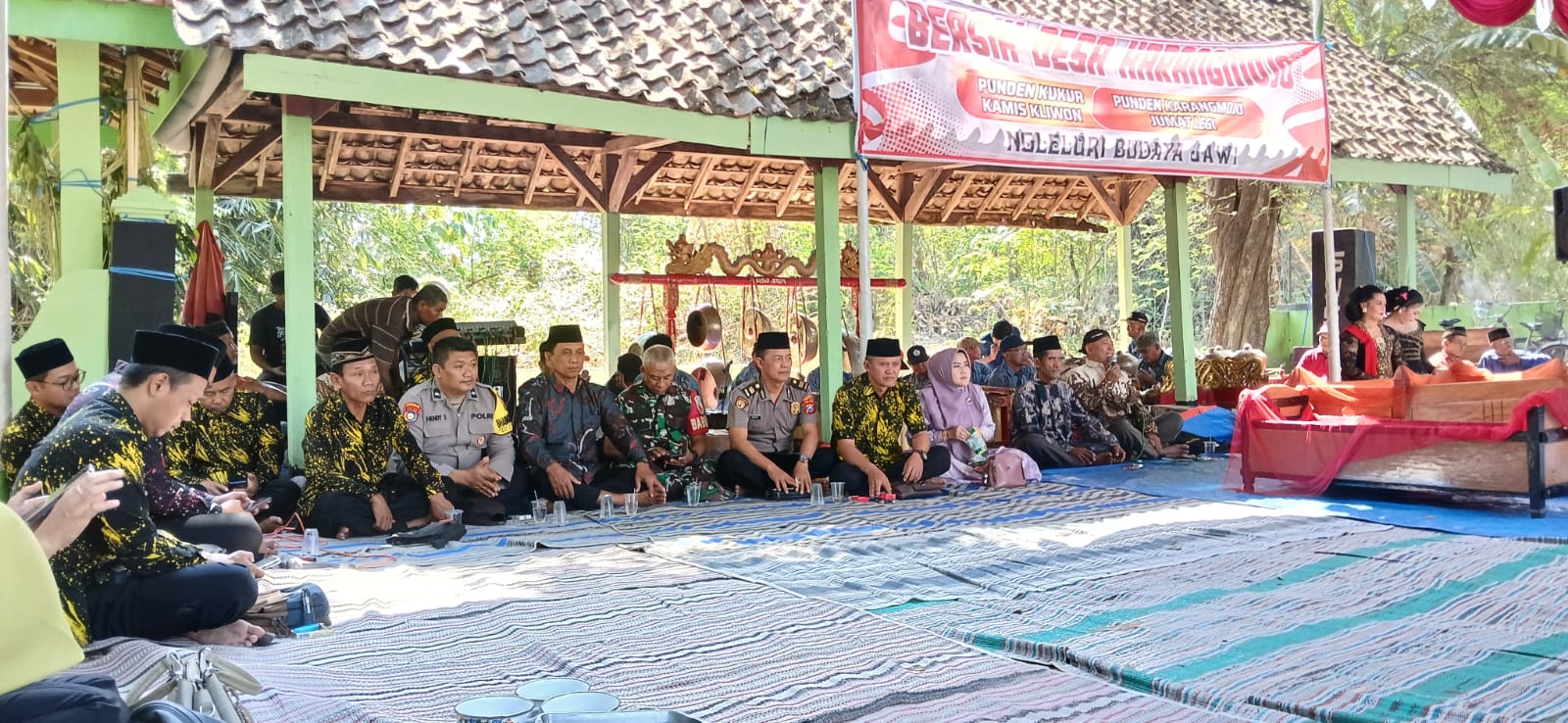 Wakapolsek Kartoharjo Hadiri Selamatan Bersih Desa Karangmojo, Ajak Warga Jaga Kamtibmas