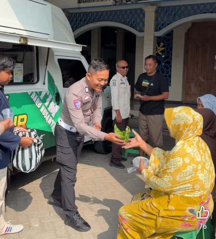 Patroli Humanis Satlantas Magetan: Jumat Berkah Tebar Kepedulian, Bangun Budaya Tertib Berlalu Lintas