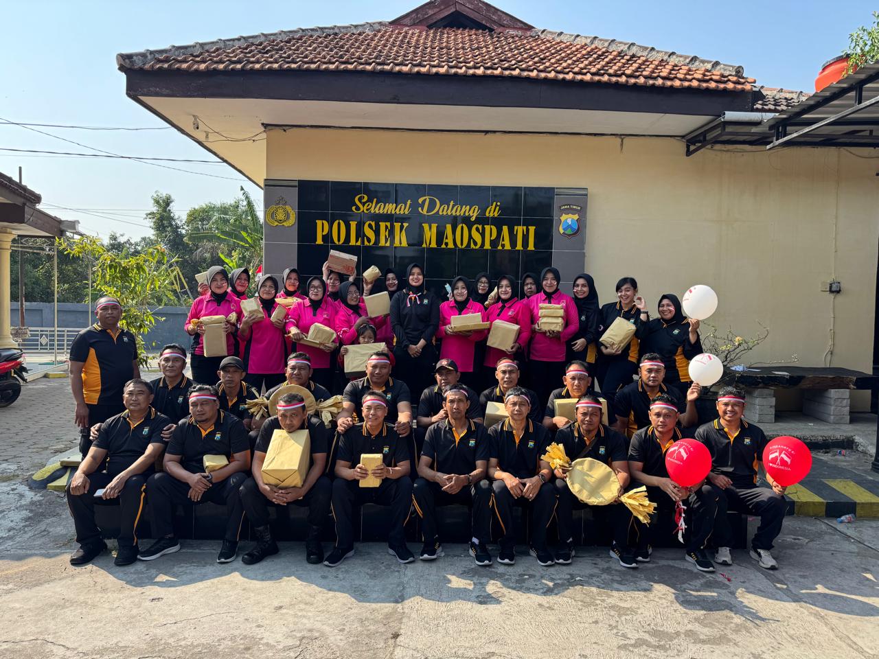Kapolsek Maospati Bersama Anggota dan Bhayangkari Gelar Perlombaan Semarak HUT Kemerdekaan RI ke-81