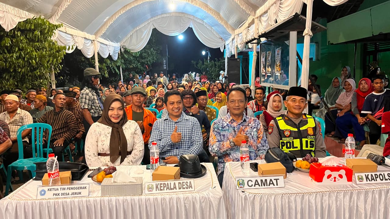 Kapolsek Kartoharjo Hadiri Pentas Seni “Gebyar Kemerdekaan Republik Indonesia” di Desa Jeruk