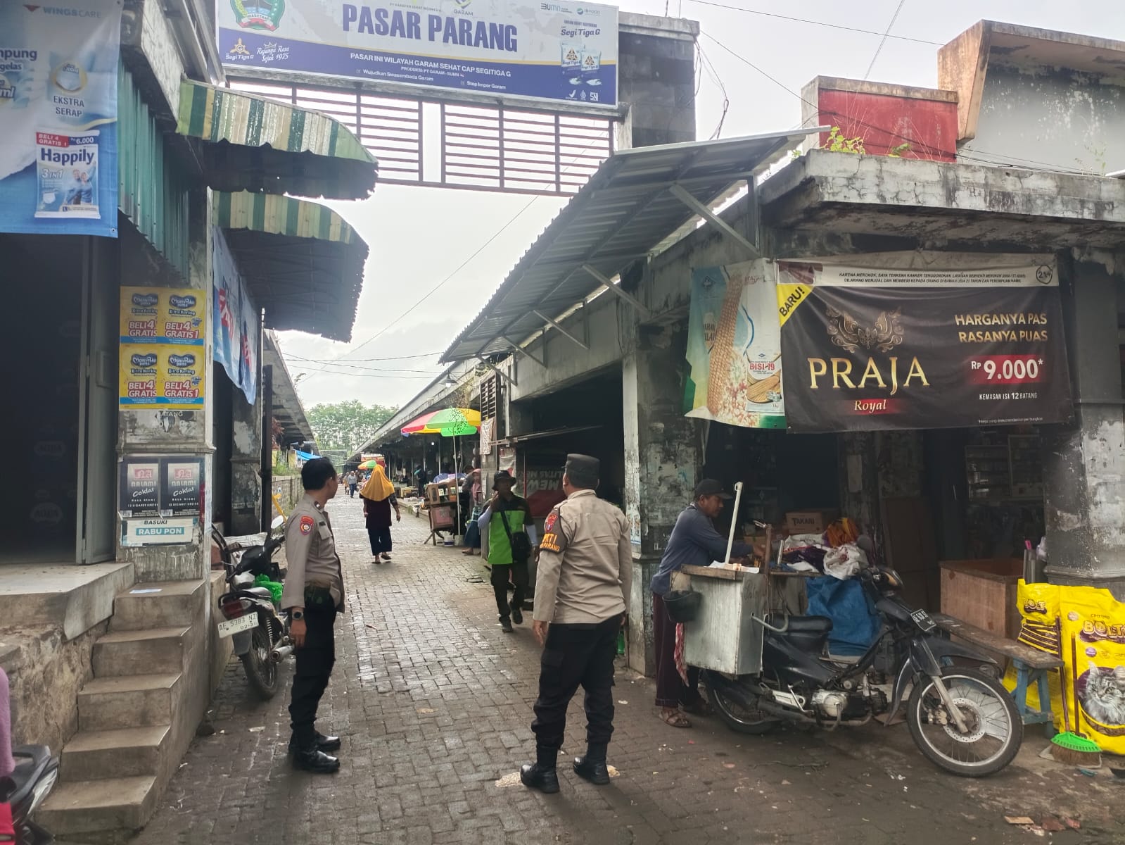 Patroli Humanis Polsek Parang Polres Magetan Polda Jawa Timur Perkuat Rasa Aman Masyarakat di Sejumlah Titik Strategis